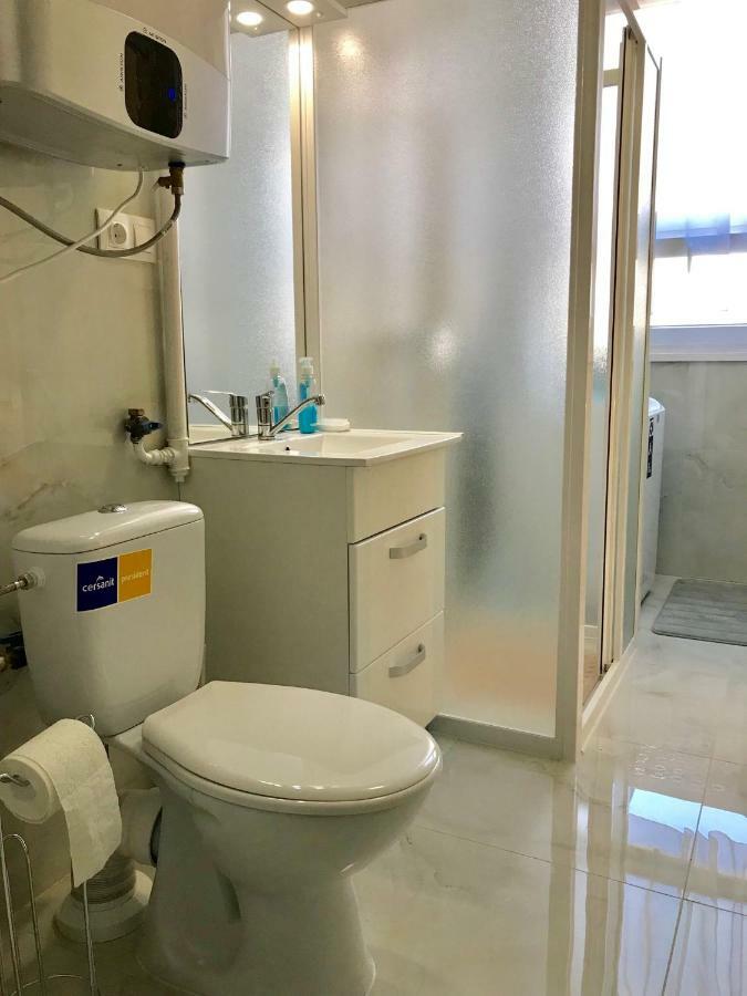 Ella Apartman Debrecen Buitenkant foto