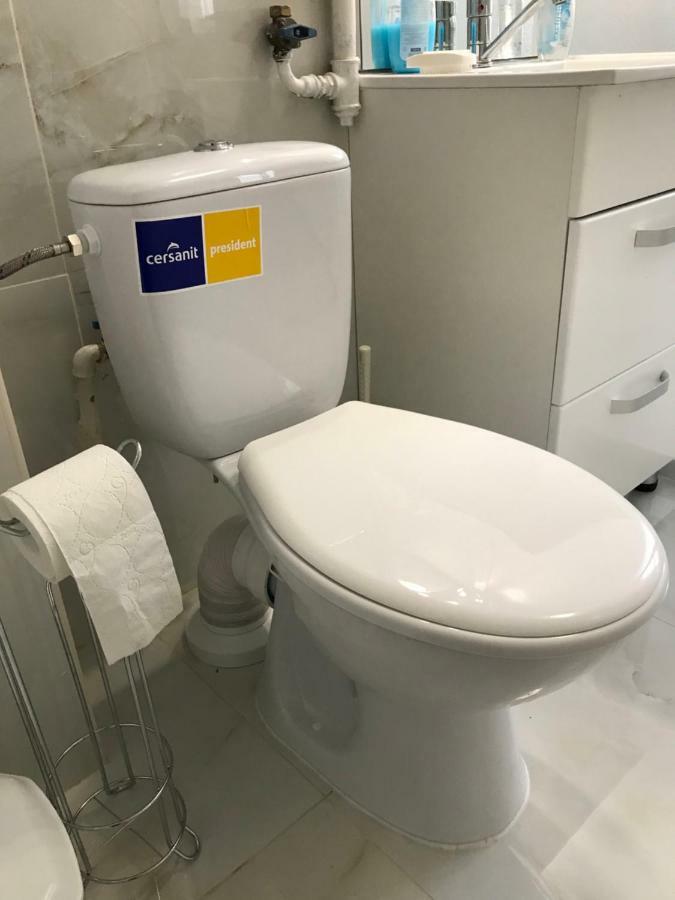 Ella Apartman Debrecen Buitenkant foto